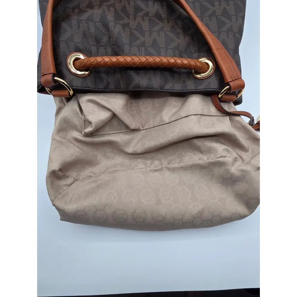 Michael Kors add effortless